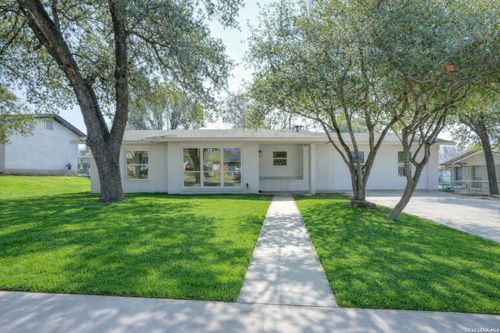 322 E Rampart Dr, San Antonio, TX, 78216-6446 | Card Image