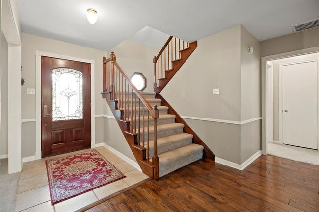 111 Whispering Oaks Dr, House other with 4 bedrooms, 2 bathrooms and 2 parking in Seabrook TX | Image 5