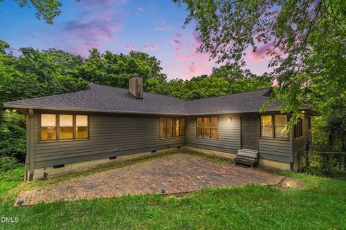 213 Hillsborough St, Chapel Hill, NC, 27514-3522 | Card Image
