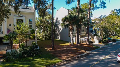 141 Harbour Psge, Hilton Head Island, SC, 29926-1266 | Card Image