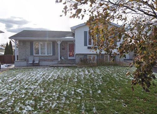 810 Chelsea Cres, Cornwall, ON, K6H6Y4 | Card Image