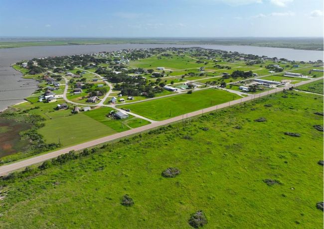 491 Carancahua Blvd, House other with 2 bedrooms, 1 bathrooms and 2 parking in Palacios TX | Image 28