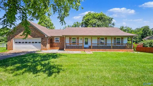 115 Jane Dr, Hazel Green, AL, 35750-9011 | Card Image