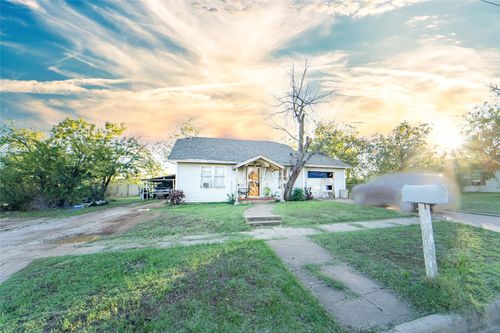 1109 W Elm St, Breckenridge, TX, 76424-3313 | Card Image