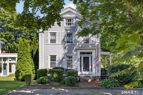 9 Broadway Ave, Mystic, CT, 06355-2701 | Card Image
