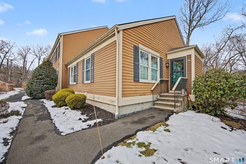 186-186 Foxbridge Village Rd, Branford, CT, 06405-2214 | Card Image