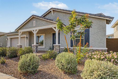 8432 W Solano Dr, Glendale, AZ, 85305-2304 | Card Image