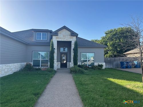 825 Day Star Dr, Hewitt, TX, 76643-3016 | Card Image