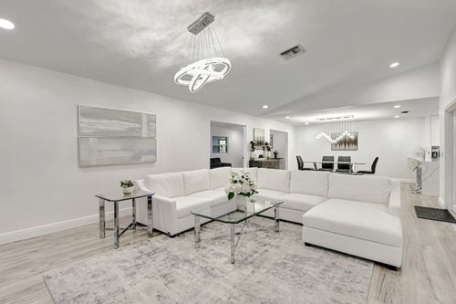 3955 Nw 3rd Ct, Deerfield Beach, FL, 33442-7305 | Card Image
