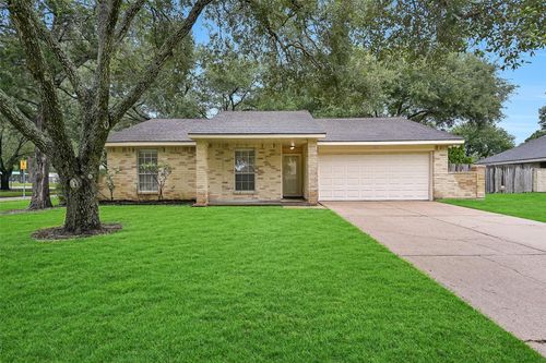 502 Dawn Dr, League City, TX, 77573-4622 | Card Image