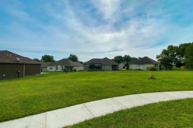 305 Crestview Ct, Home with 0 bedrooms, 0 bathrooms and null parking in Raymore MO | Image 5
