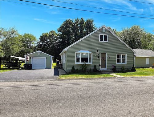 30 Twin Lakes Ave, Coventry, RI, 02816-6000 | Card Image