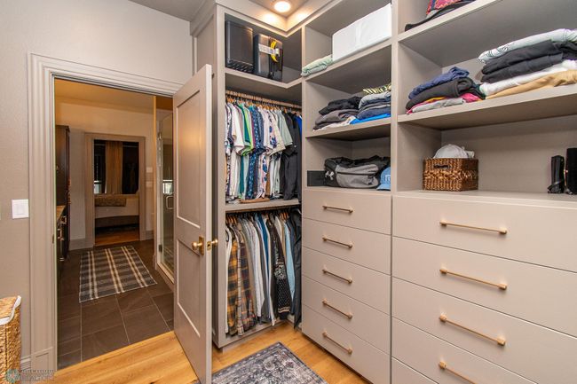 Primary Closet | Image 49