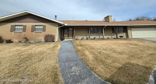 816 Echo Lane, Farmington, NM, 87401 | Card Image