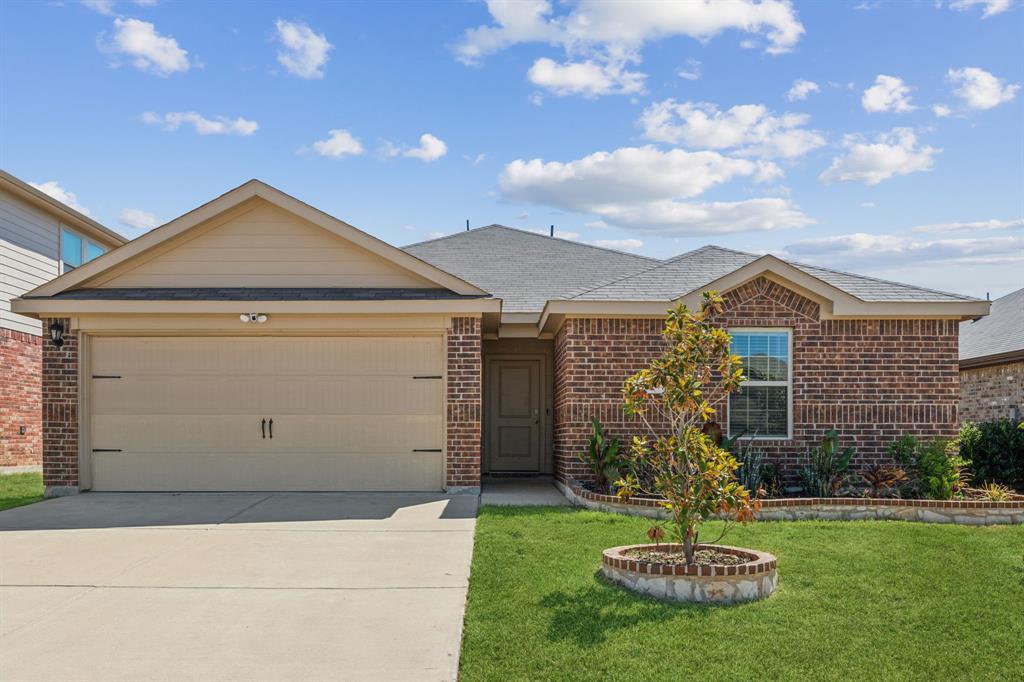 Strongbark Dr, Royse City, TX 75189