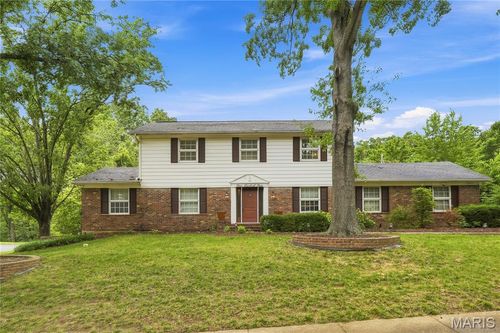 505 Richley Dr, Chesterfield, MO, 63017-7028 | Card Image
