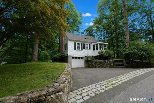 19 Olmstead Rd, Redding, CT, 06896-1021 | Card Image