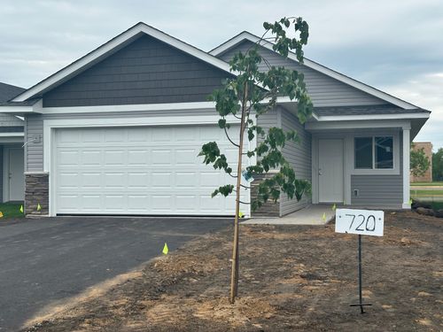 720 Cherrywood Ln Ne, Isanti, MN, 55040-4454 | Card Image