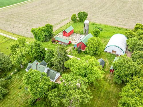 466 Quail Trap Rd, Caledonia, IL, 61011-9552 | Card Image