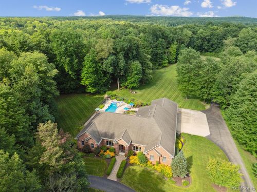 6455 Farley Road, Putnam Twp, MI, 48169 | Card Image