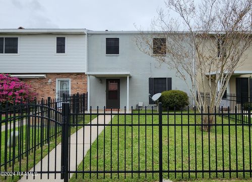 403 Bell Downs Dr, Lafayette, LA, 70506-6041 | Card Image