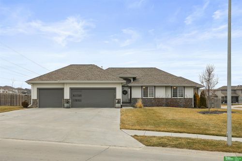 18606 George Miller Pkwy, Elkhorn, NE, 68022-3374 | Card Image