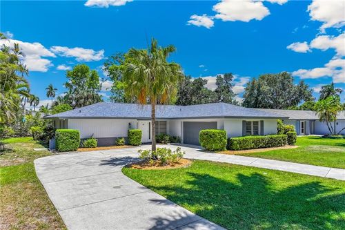 5661 Eichen Cir E, FORT MYERS, FL, 33919-2519 | Card Image
