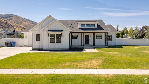 444 E 100 N, Millville, UT, 84326-7680 | Card Image