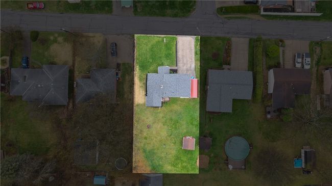 320 Donnell Rd, House other with 4 bedrooms, 2 bathrooms and 2 parking in Lower Burrell PA | Image 40