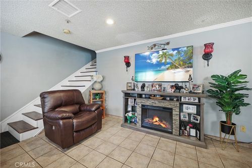 apt-9-9317 Elm Vista Dr, Downey, CA, 90242-2926 | Card Image