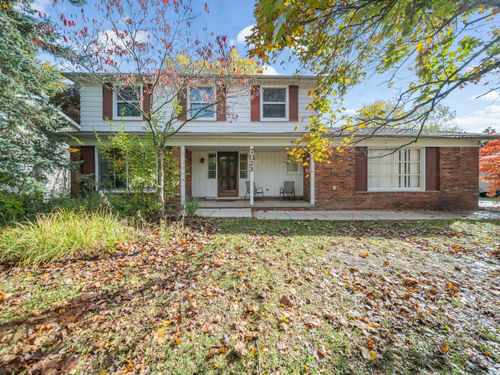 7023 Wild Ridge Ln, West Bloomfield, MI, 48322-4004 | Card Image