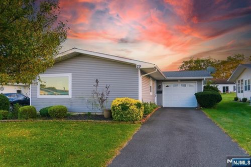 29 Keats Rd, Brick, NJ, 08724-8115 | Card Image