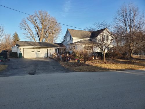 311 S 3rd St, Kirkland, IL, 60146-7725 | Card Image