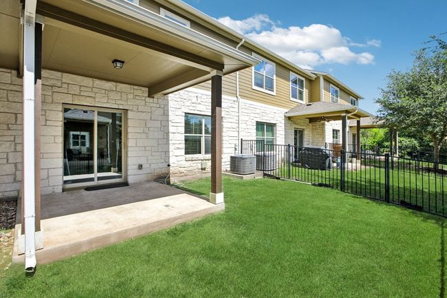 APT-2903 - 516 E Slaughter Ln, Condo with 2 bedrooms, 3 bathrooms and 2 parking in Austin TX | Image 26