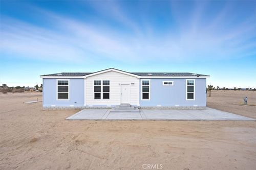 5430 Luna Rd, Phelan, CA, 92371 | Card Image