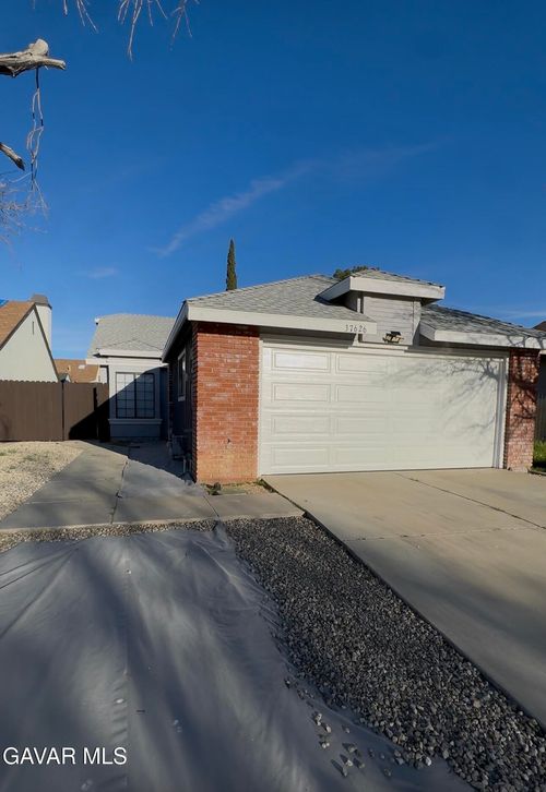 37626 12th St E, Palmdale, CA, 93550-6994 | Card Image