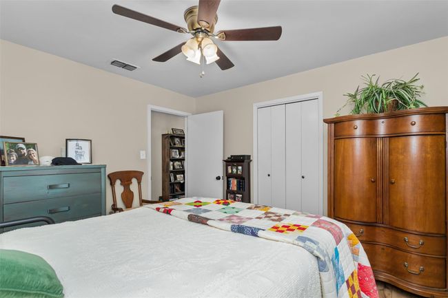 19769 State Highway 21 E, House other with 3 bedrooms, 2 bathrooms and 1 parking in Grapeland TX | Image 22