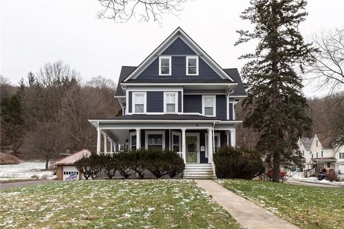 30 Park St, Warsaw, NY, 14569-1139 | Card Image