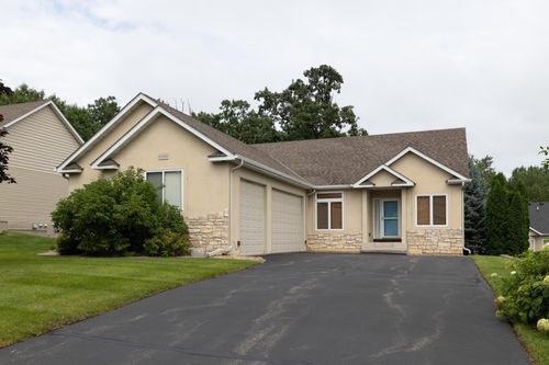 16084 Kennard Ct, Lakeville, MN, 55044-6330 | Card Image