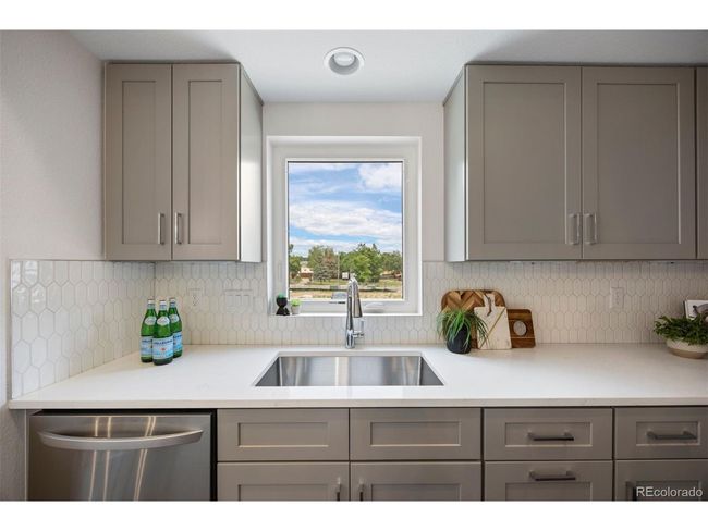 8408 W 52 Nd Ave, Townhouse with 2 bedrooms, 3 bathrooms and null parking in Arvada CO | Image 13