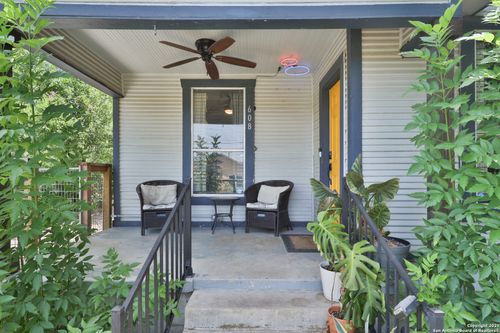 608 Kentucky Ave, San Antonio, TX, 78201-6216 | Card Image