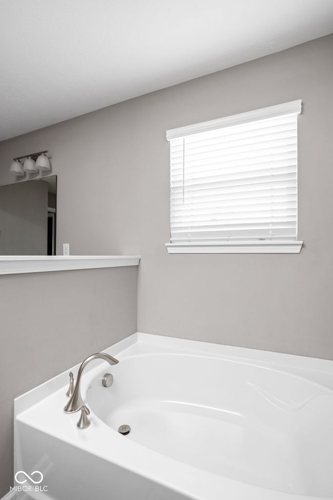 6429 Flag Stop Dr, House other with 5 bedrooms, 3 bathrooms and null parking in Whitestown IN | Image 24