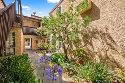 15d-7890 E Spring St, Long Beach, CA, 90815 | Card Image