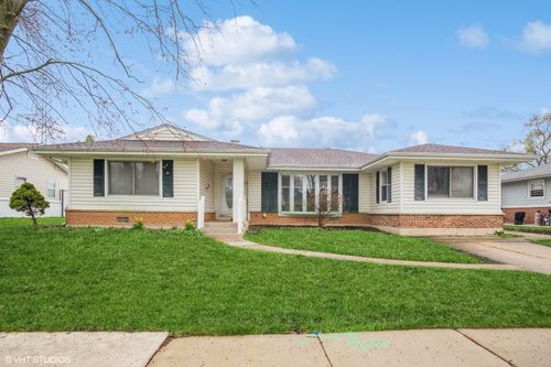 943 Maple Ln, Elk Grove Village, IL, 60007-4535 | Card Image