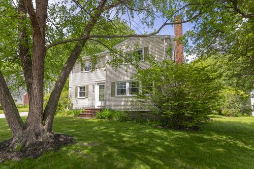381 Ludlow St, Portland, ME, 04102-1528 | Card Image