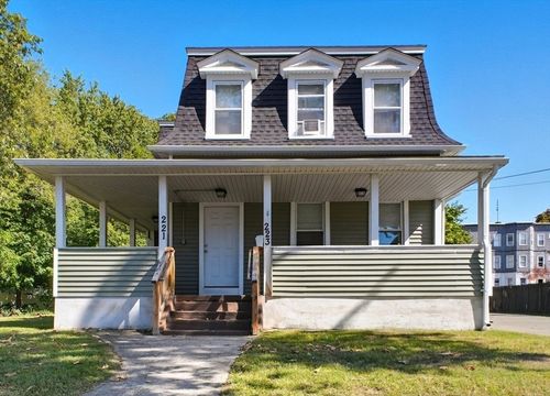 221 East St, Chicopee, MA, 01020-3430 | Card Image