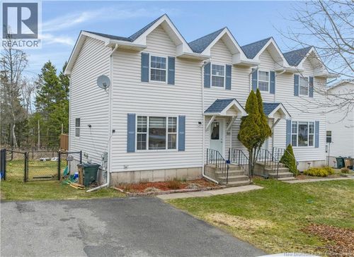 352 Boars Head Rd, Saint John, NB, E2K5C2 | Card Image