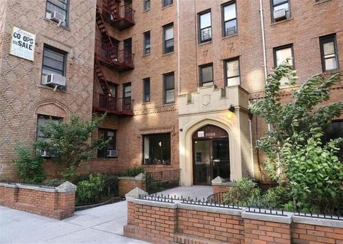 b5-3096 Brighton 6th Street, Brooklyn, NY, 11235 | Card Image