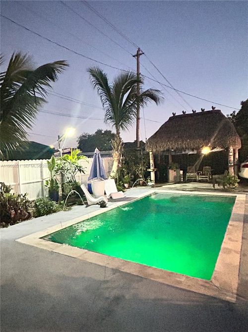 6341 E 6th Ave, Hialeah, FL, 33013-1123 | Card Image