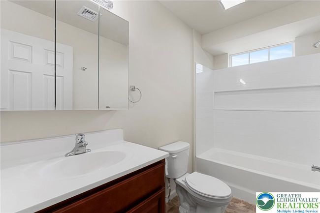 273 W Fairview St, House other with 4 bedrooms, 3 bathrooms and null parking in BETHLEHEM PA | Image 12